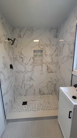 $2,500 | 655 Robinwood Drive, Troy, MI 48083