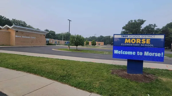 $2,500 | 655 Robinwood Drive, Troy, MI 48083