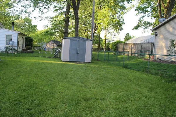 $2,500 | 655 Robinwood Drive, Troy, MI 48083