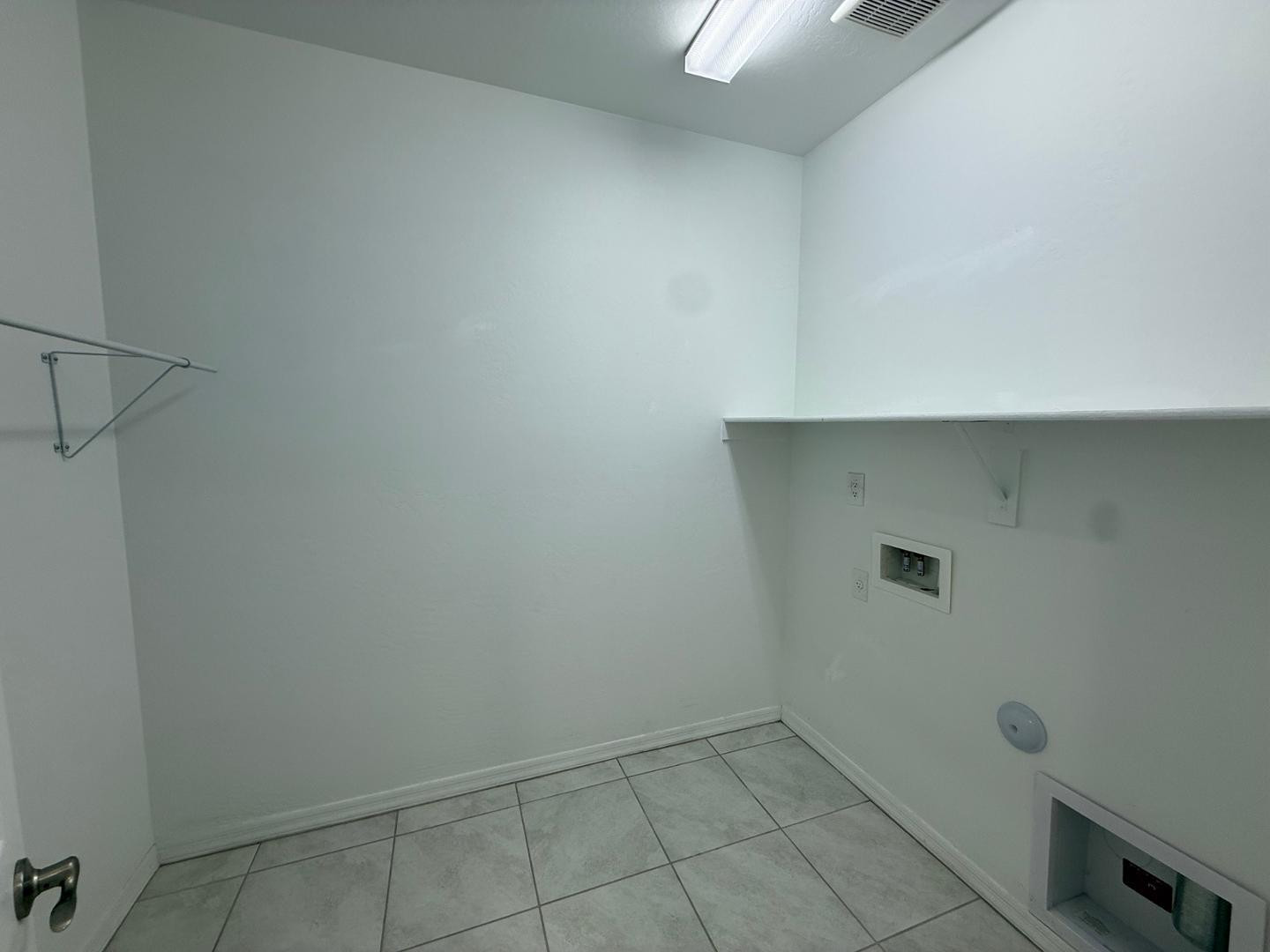 15744 West Jefferson Street Goodyear, AZ 85338 - Photo 11 of 26 a view of an empty room