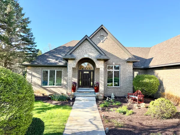 $1,055,000 | 1835 Brookview Drive, Saline, MI 48176