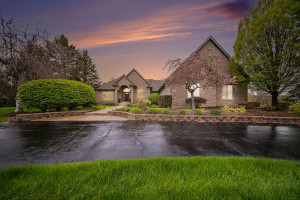 $1,055,000 | 1835 Brookview Drive, Saline, MI 48176