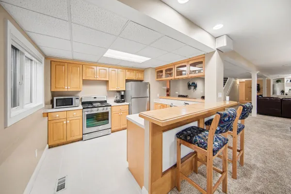$1,055,000 | 1835 Brookview Drive, Saline, MI 48176