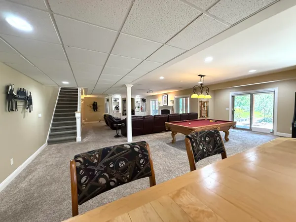 $1,055,000 | 1835 Brookview Drive, Saline, MI 48176