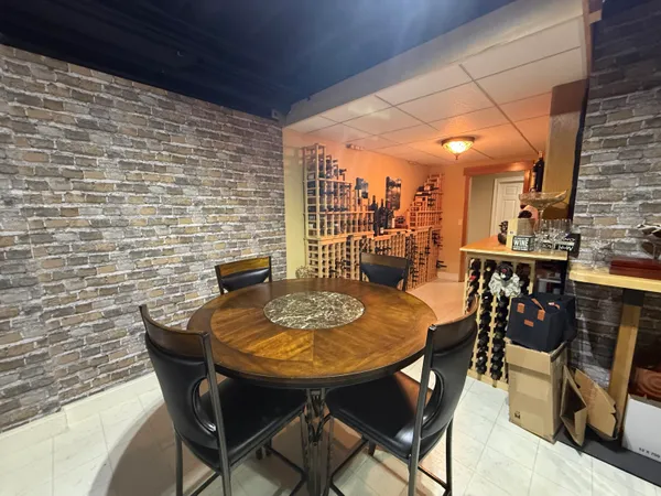 $1,055,000 | 1835 Brookview Drive, Saline, MI 48176