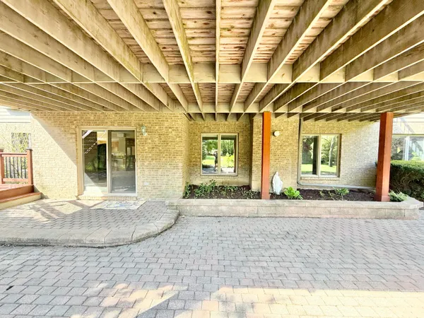 $1,055,000 | 1835 Brookview Drive, Saline, MI 48176
