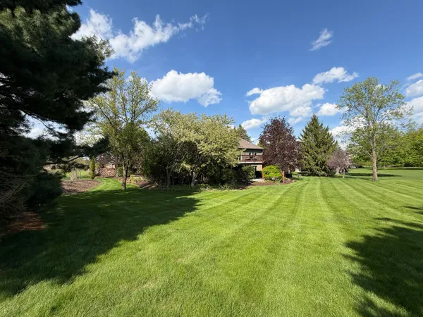 $1,055,000 | 1835 Brookview Drive, Saline, MI 48176