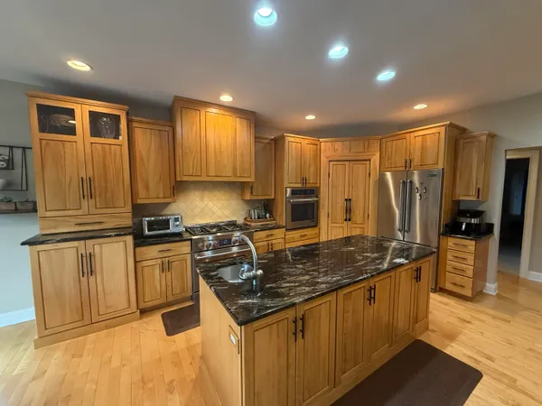 $1,055,000 | 1835 Brookview Drive, Saline, MI 48176