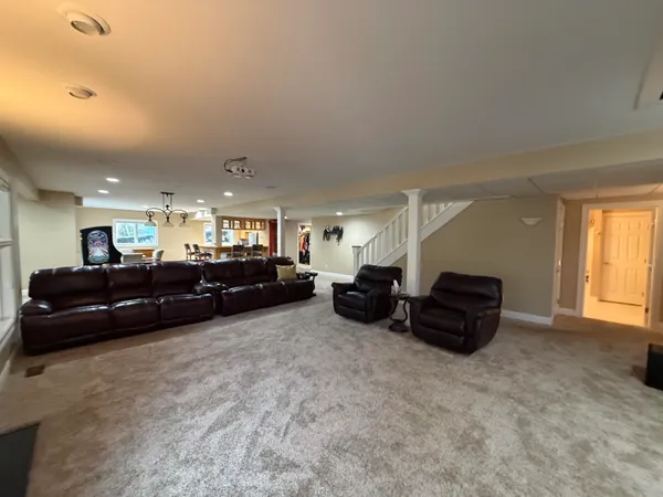 $1,055,000 | 1835 Brookview Drive, Saline, MI 48176