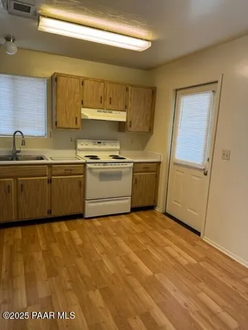 $1,350 | 330 South Alarcon Street, Unit B, Prescott, AZ 86303