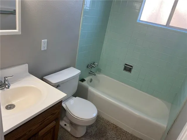 $1,150 | 7612 West Judge Perez Drive, Unit A, Arabi, LA 70032