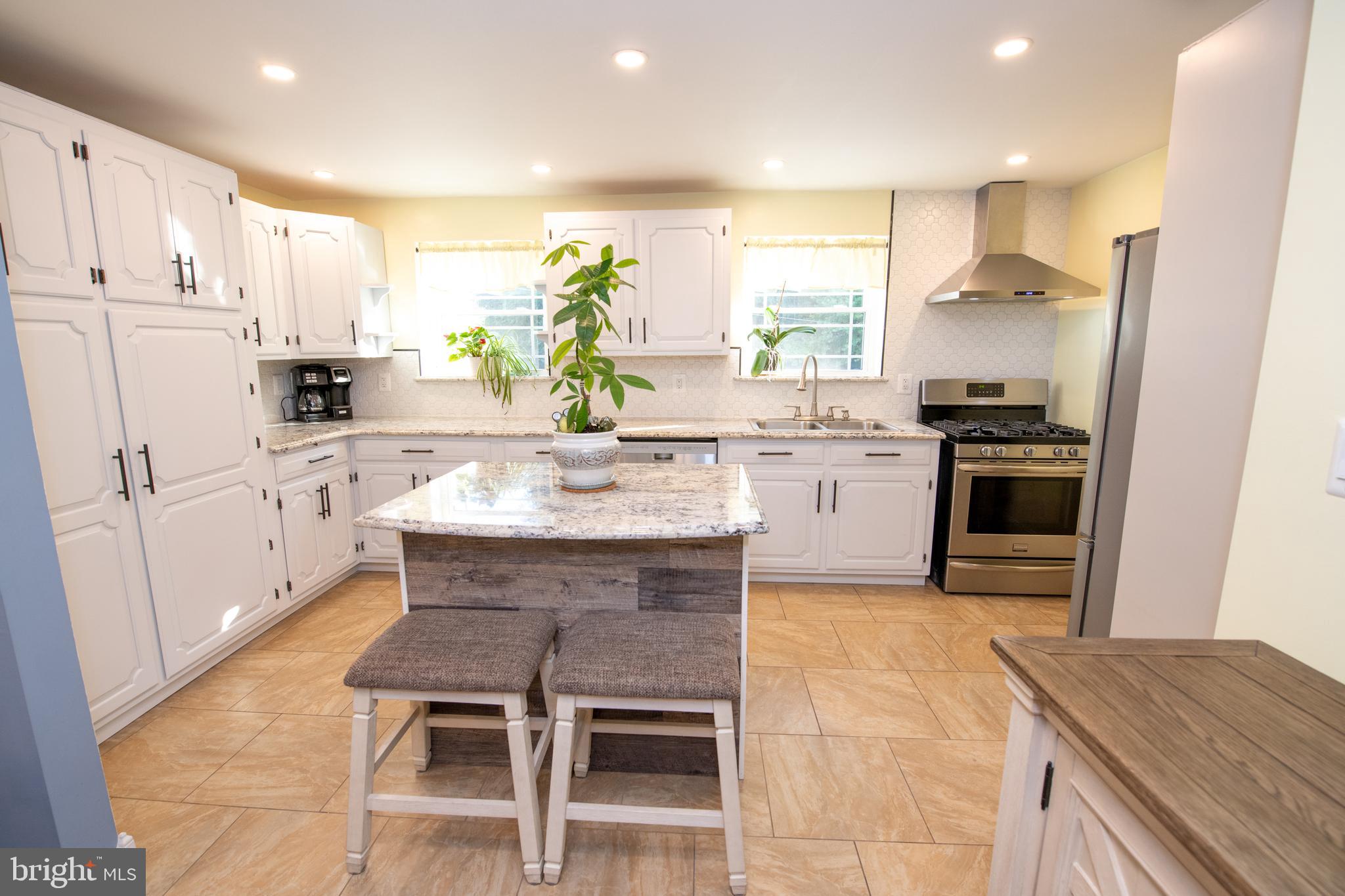 3324 Chesterfield Road Philadelphia, PA 19114 - Photo 8 of 35 Gallery Image 8