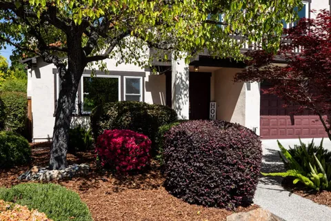 a front view of house with yard