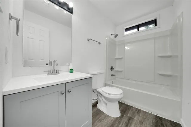 $1,200 | 161 County Road 1135, Lone Oak, TX 75453