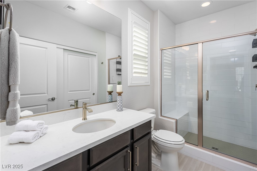 1129 Calico Ridge Mesquite, NV 89034 - Photo 19 of 22 Guest bathroom 1 of 2