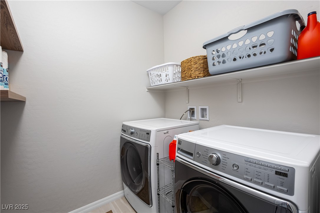 1129 Calico Ridge Mesquite, NV 89034 - Photo 20 of 22 Laundry room