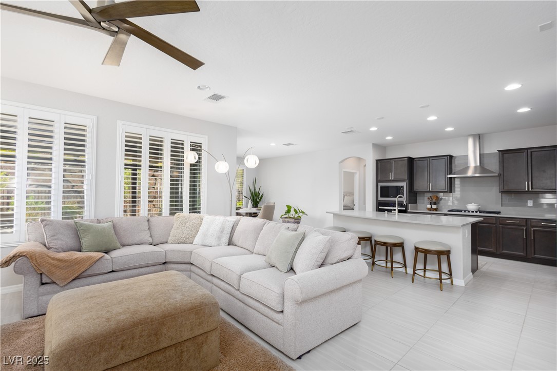 1129 Calico Ridge Mesquite, NV 89034 - Photo 5 of 22 Bright open living, kitchen & dining