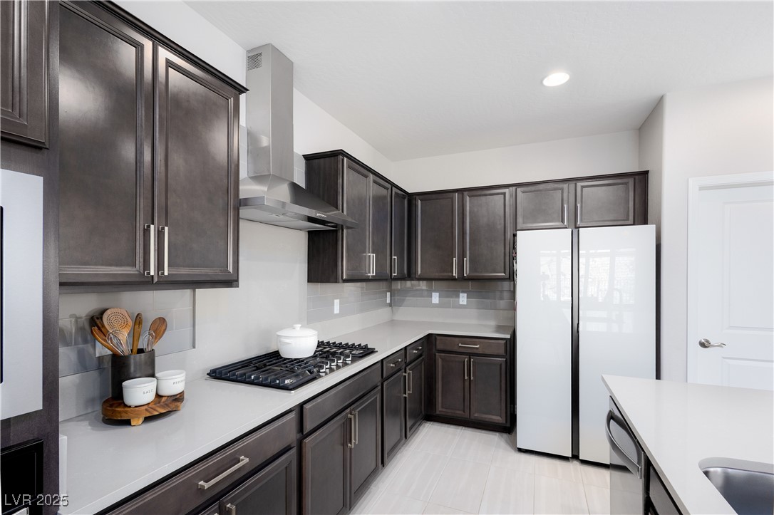 1129 Calico Ridge Mesquite, NV 89034 - Photo 8 of 22 Natural gas appliances & white fridge