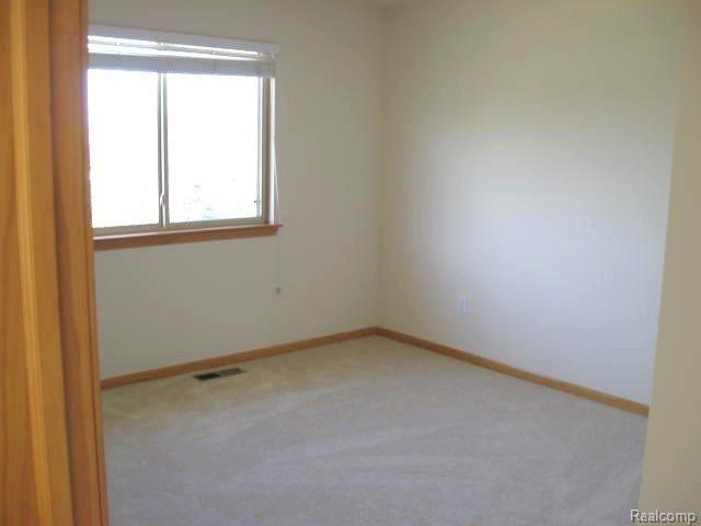 55309 Raspberry Drive Macomb, MI 48042 - Photo 18 of 25 18 bedroom 2
