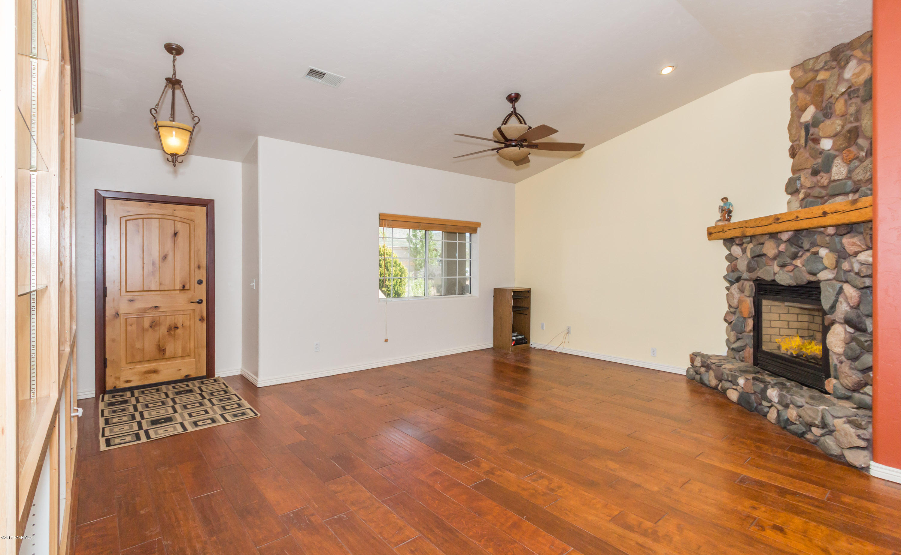 1375 North Triple D Ranch Road Dewey, AZ 86327 - Photo 3 of 16 003_Living Room