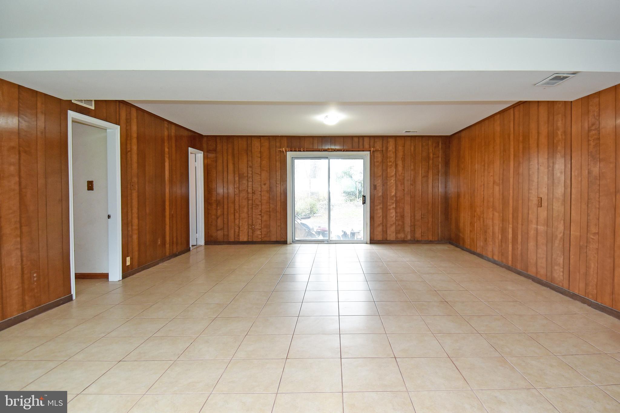 1043 Warbler Place McLean, VA 22101 - Photo 12 of 17 Walk-out Lower Level Recreation Room