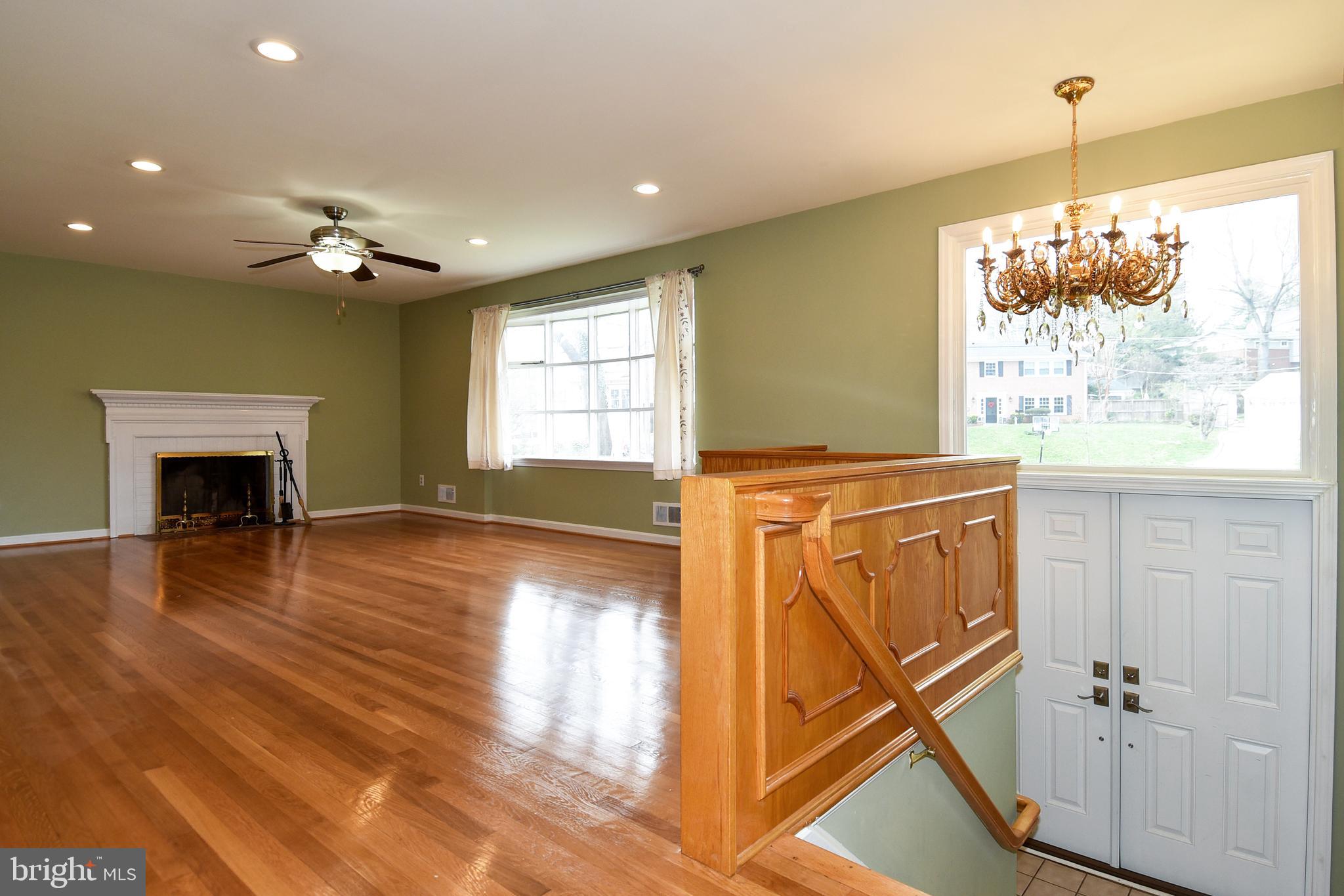 1043 Warbler Place McLean, VA 22101 - Photo 2 of 17 Freshly Painted and Gleaming Hardwood Floors