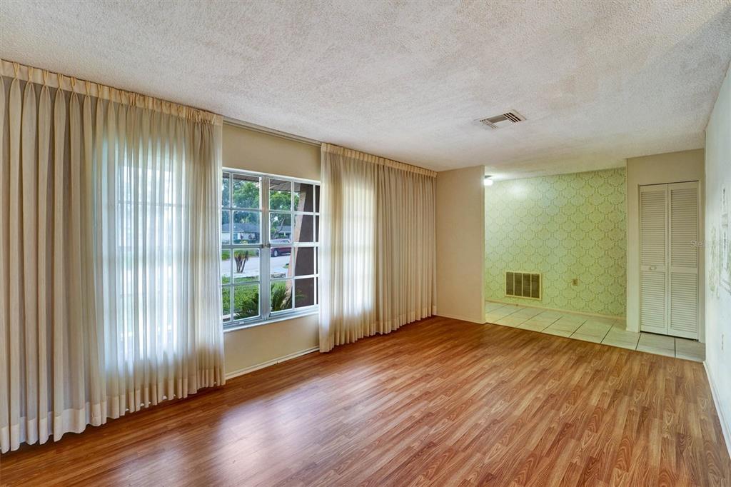 10550 Calico Loop Port Richey, FL 34668 - Photo 6 of 28 Gallery Image 6