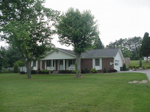 530 Blockhouse Valley Road Clinton, TN 37716 - Photo 1 of 1 Primary Photo