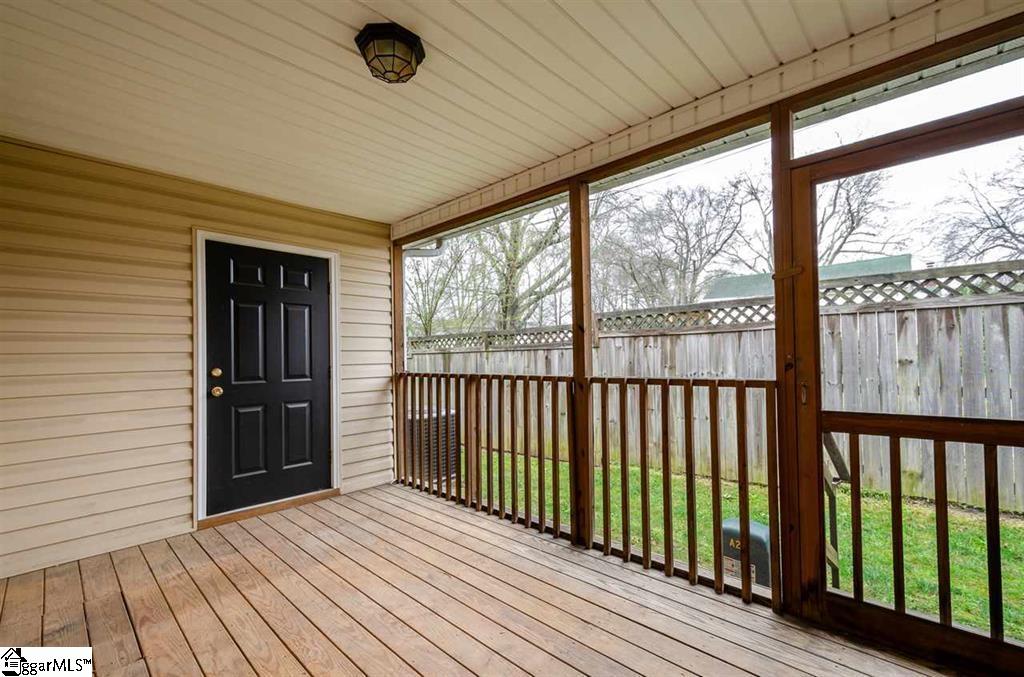 1122 East Lee Road Taylors, SC 29687 - Photo 19 of 20