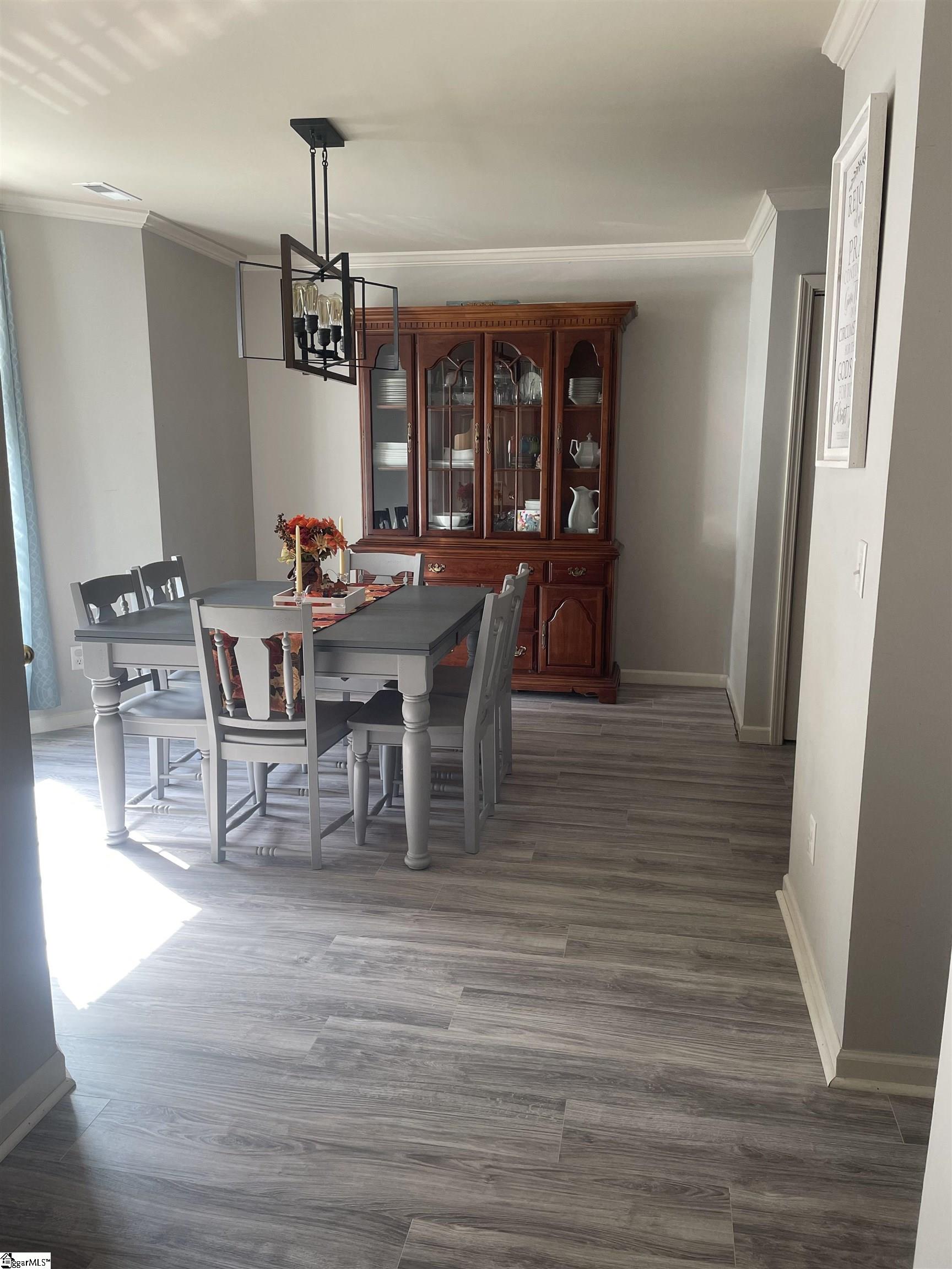 1122 East Lee Road Taylors, SC 29687 - Photo 4 of 20