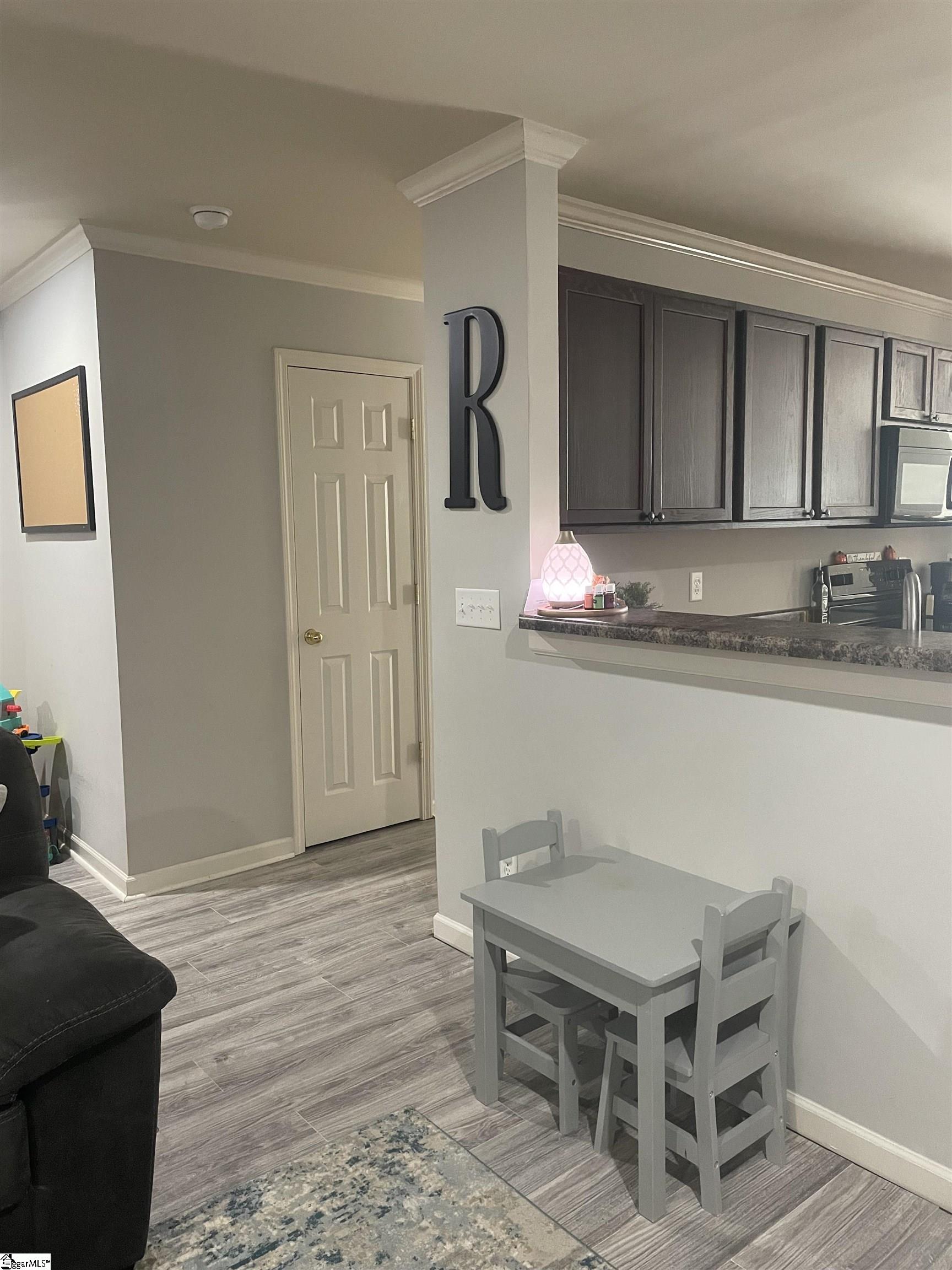 1122 East Lee Road Taylors, SC 29687 - Photo 5 of 20