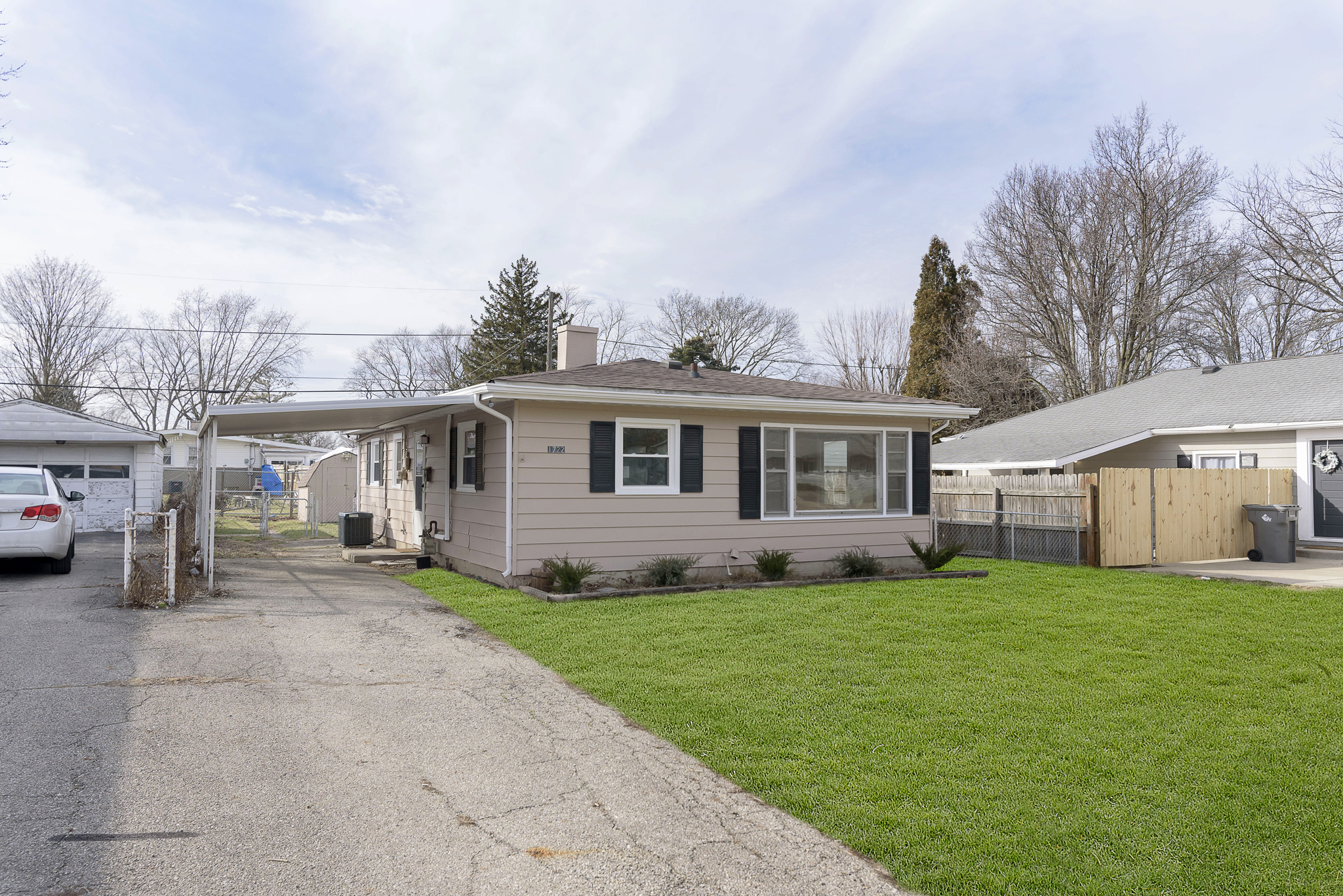 1722 North Shortridge Road Indianapolis, IN 46219 - Photo 3 of 25 Gallery Image 3
