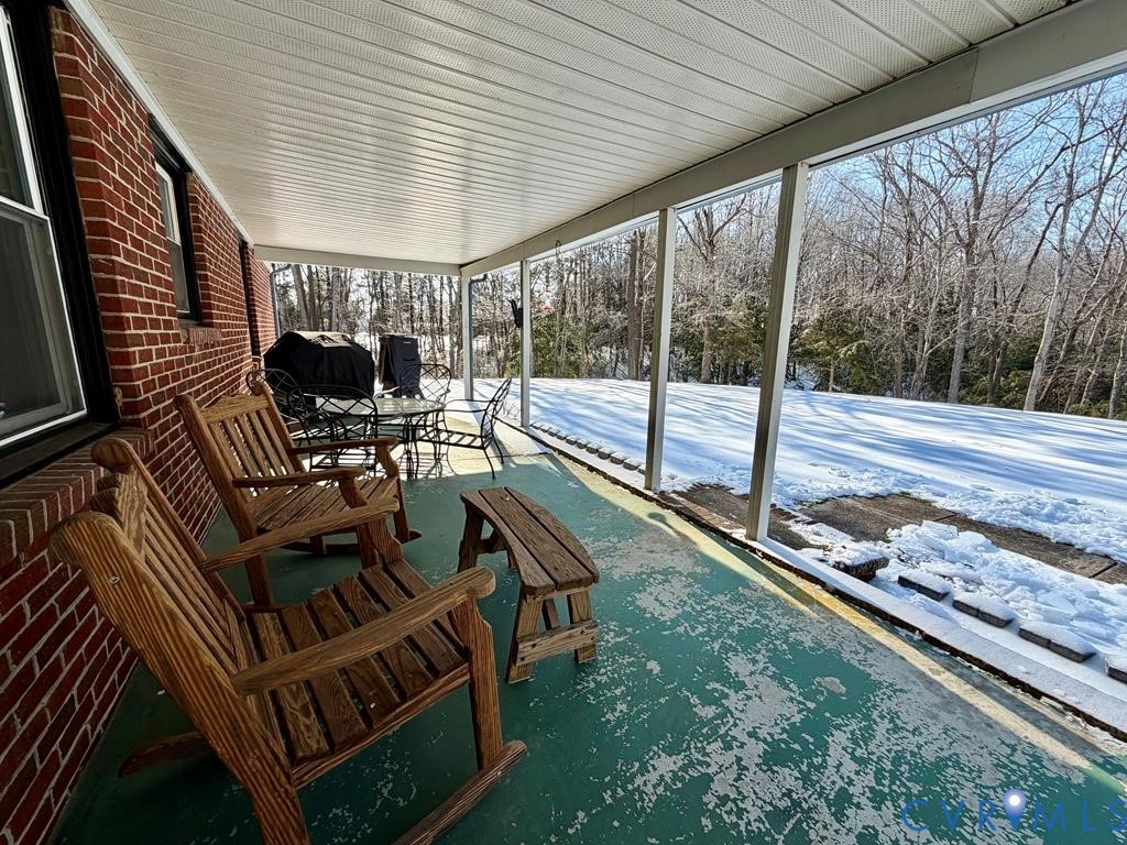 2539 Hampton Hall Road Callao, VA 22435 - Photo 4 of 21 Back Porch