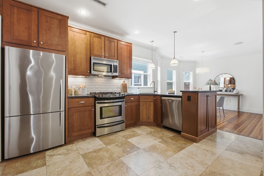 200 South Street, Unit 2 Boston, MA 02130 - Photo 6 of 25