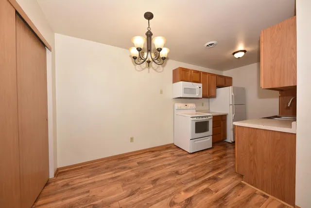 $179,900 | W170N11583 Armada Drive, Unit 16, Germantown, WI 53022