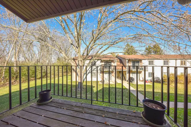 $179,900 | W170N11583 Armada Drive, Unit 16, Germantown, WI 53022