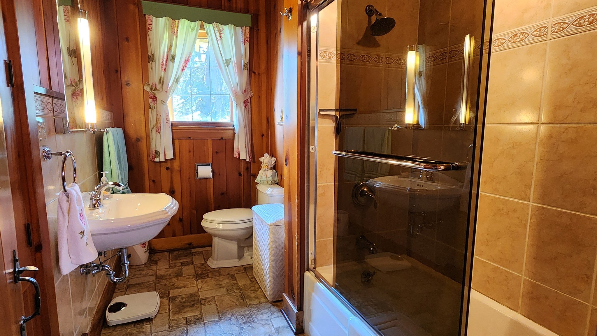 397 Caroline Point Road Lakeside, MT 59922 - Photo 26 of 39 Gallery Image 26