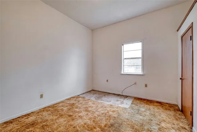 $285,000 | 701 Northeast 1st Street, Smithville, TX 78957