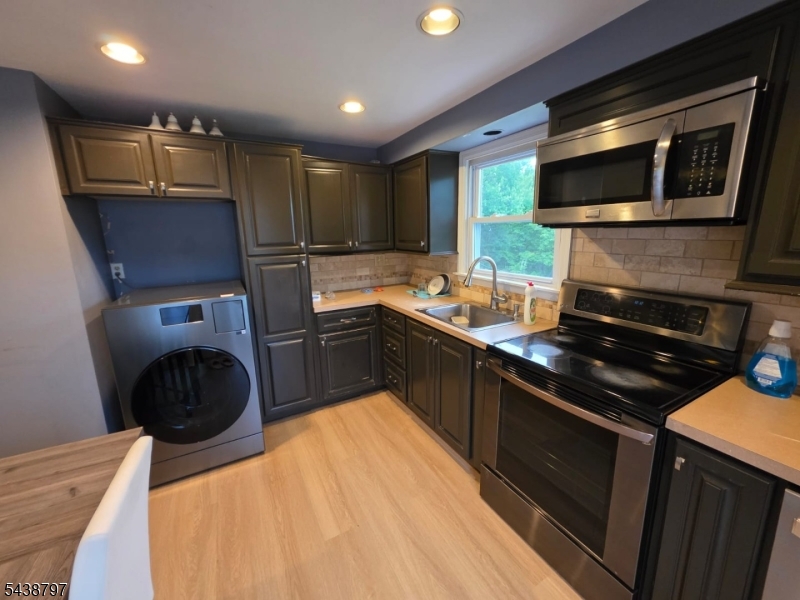 355 Rifle Camp Road, Unit 2 Woodland Park, NJ 07424 - Photo 3 of 18