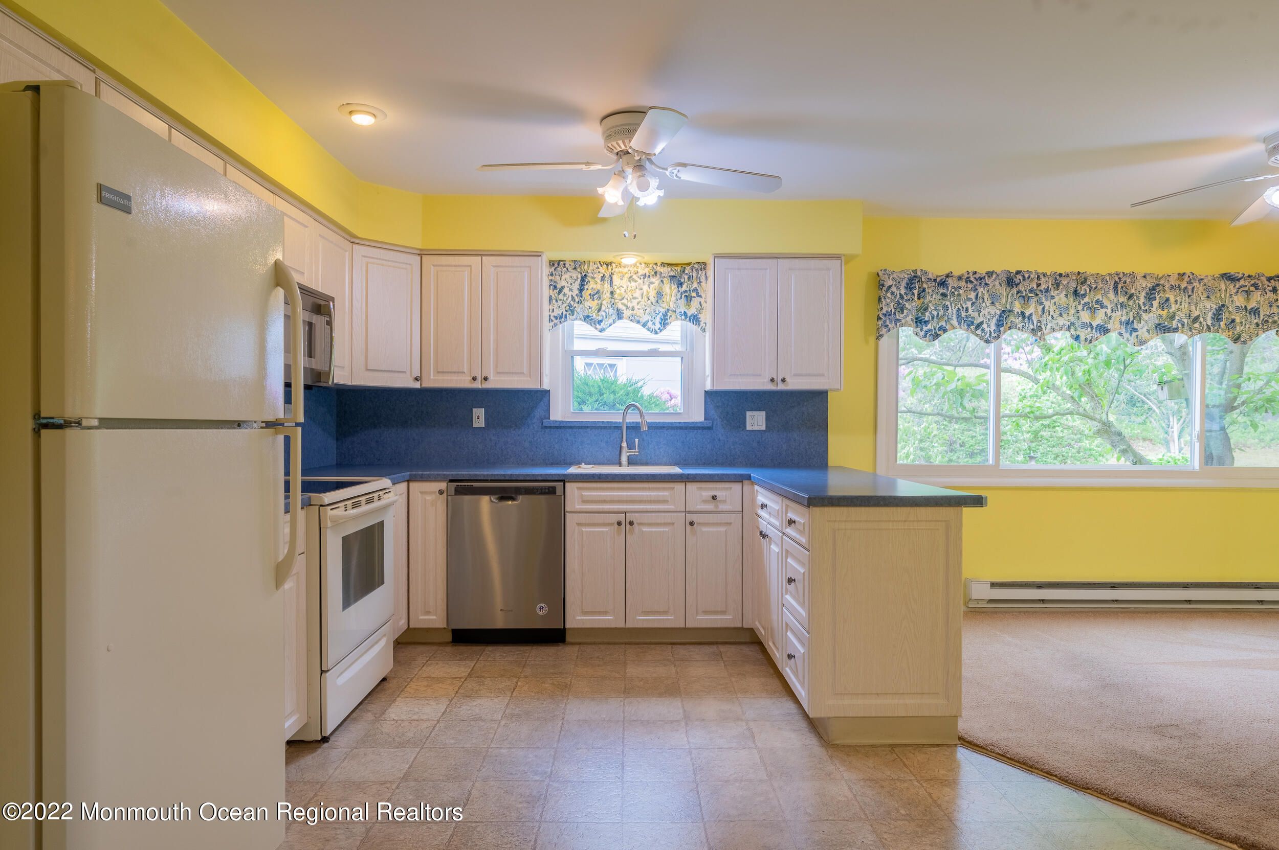 33 Patmore Road Brick, NJ 08724 - Photo 10 of 51 Kitchen 3