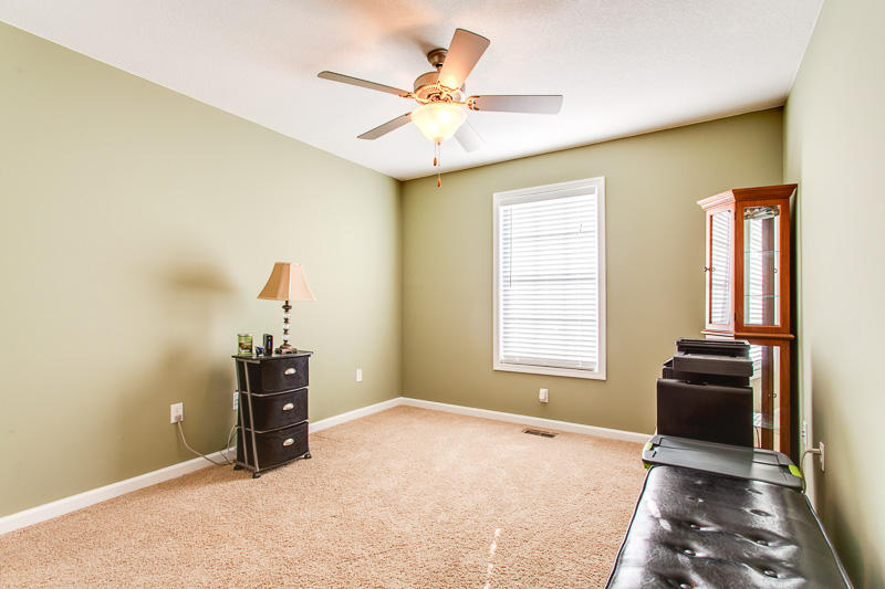 1131 Fox Ridge Drive Powell, TN 37849 - Photo 13 of 20 013151023-01-1131FoxRidgeDrPowellTN-SMAL