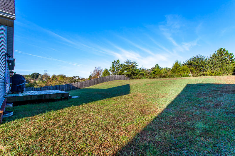 1131 Fox Ridge Drive Powell, TN 37849 - Photo 19 of 20 022151023-01-1131FoxRidgeDrPowellTN-SMAL