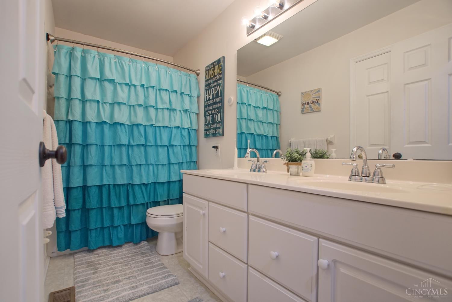 4621 Spring Valley Circle Mason, OH 45040 - Photo 50 of 65