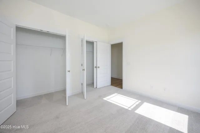 $357,500 | 101 Deer View Lane, Clinton, NC 28328