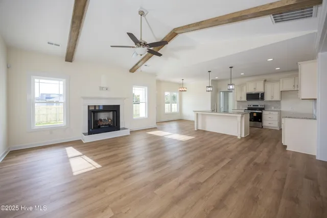 $357,500 | 101 Deer View Lane, Clinton, NC 28328