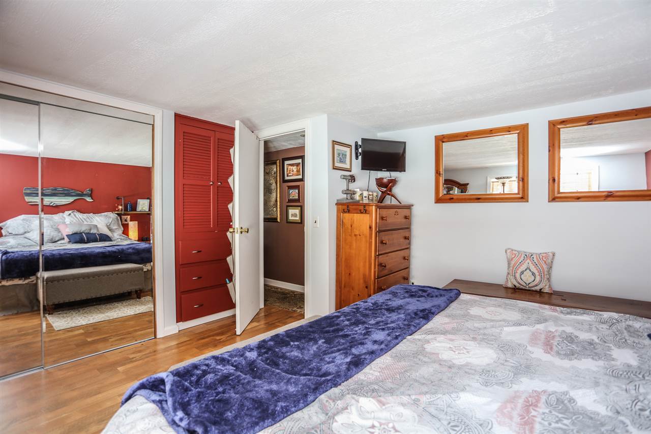 402 County Road Bradford, NH 03221 - Photo 15 of 27