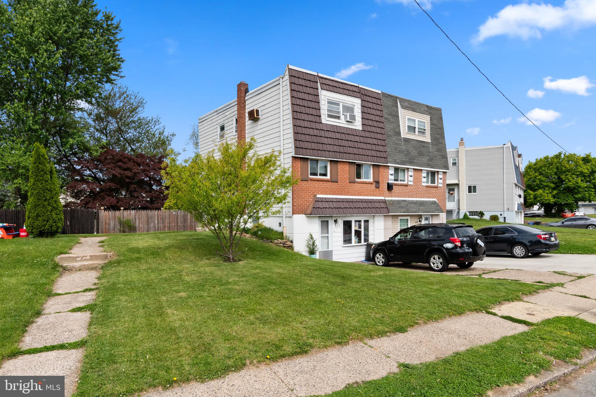 826 Avon Road Philadelphia, PA 19116 - Photo 2 of 23 Gallery Image 2