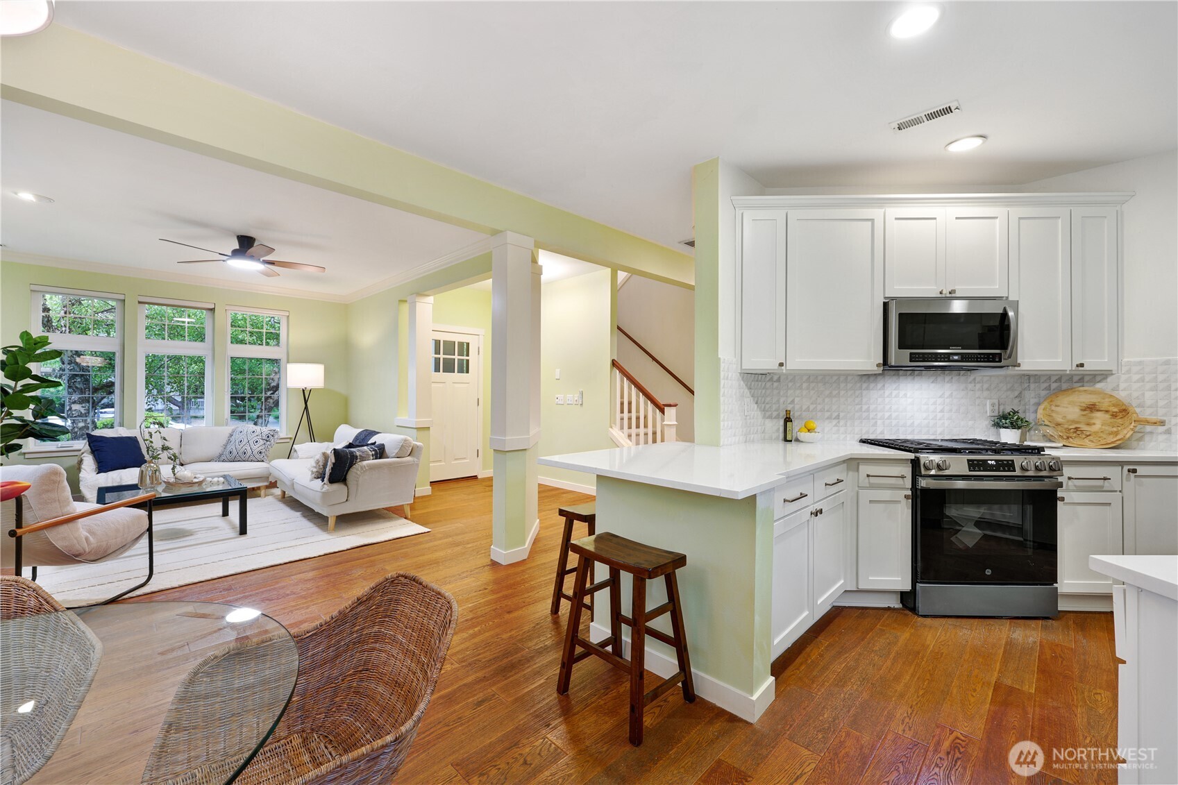 5960 31st Avenue Southwest Seattle, WA 98126 - Photo 12 of 22
