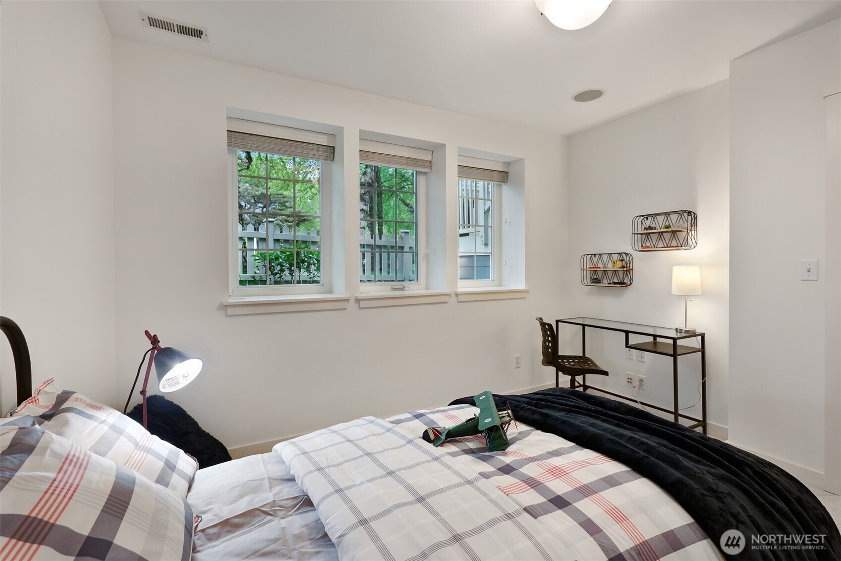 5960 31st Avenue Southwest Seattle, WA 98126 - Photo 21 of 22