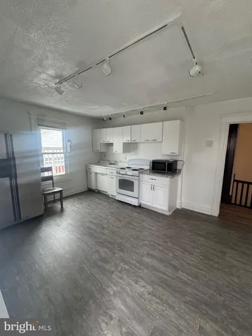 $355,000 | 2245 North 2nd Street, Harrisburg, PA 17110